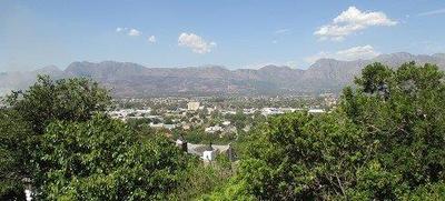 House For Sale in Paarl Central West, Paarl